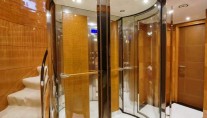 LADY SHEILA -  Elevator